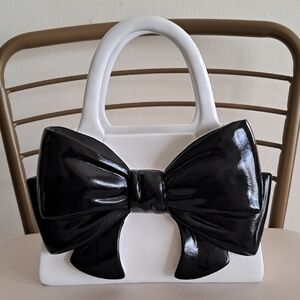 Chic Black and White Ceramic Bow VASE